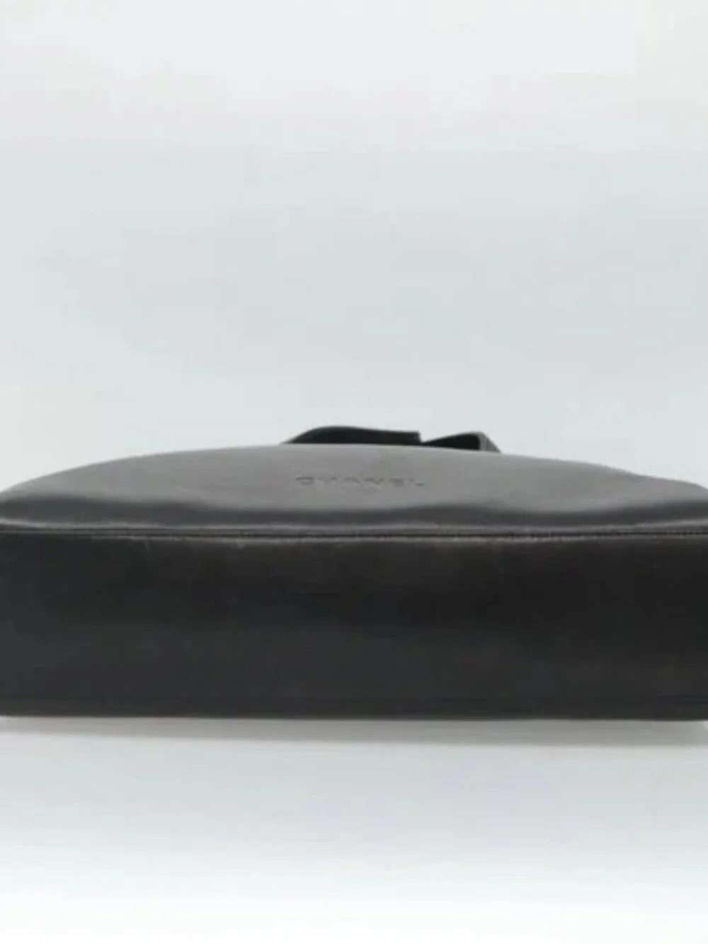 CHANEL Shoulder Bag Leather Black CC Auth bs22384
